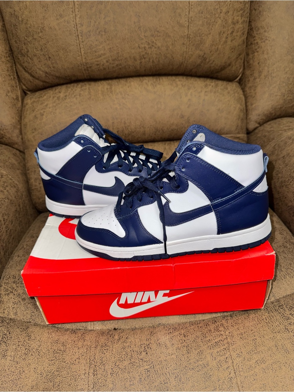 Nike High-Top Sneakers in Navy and White